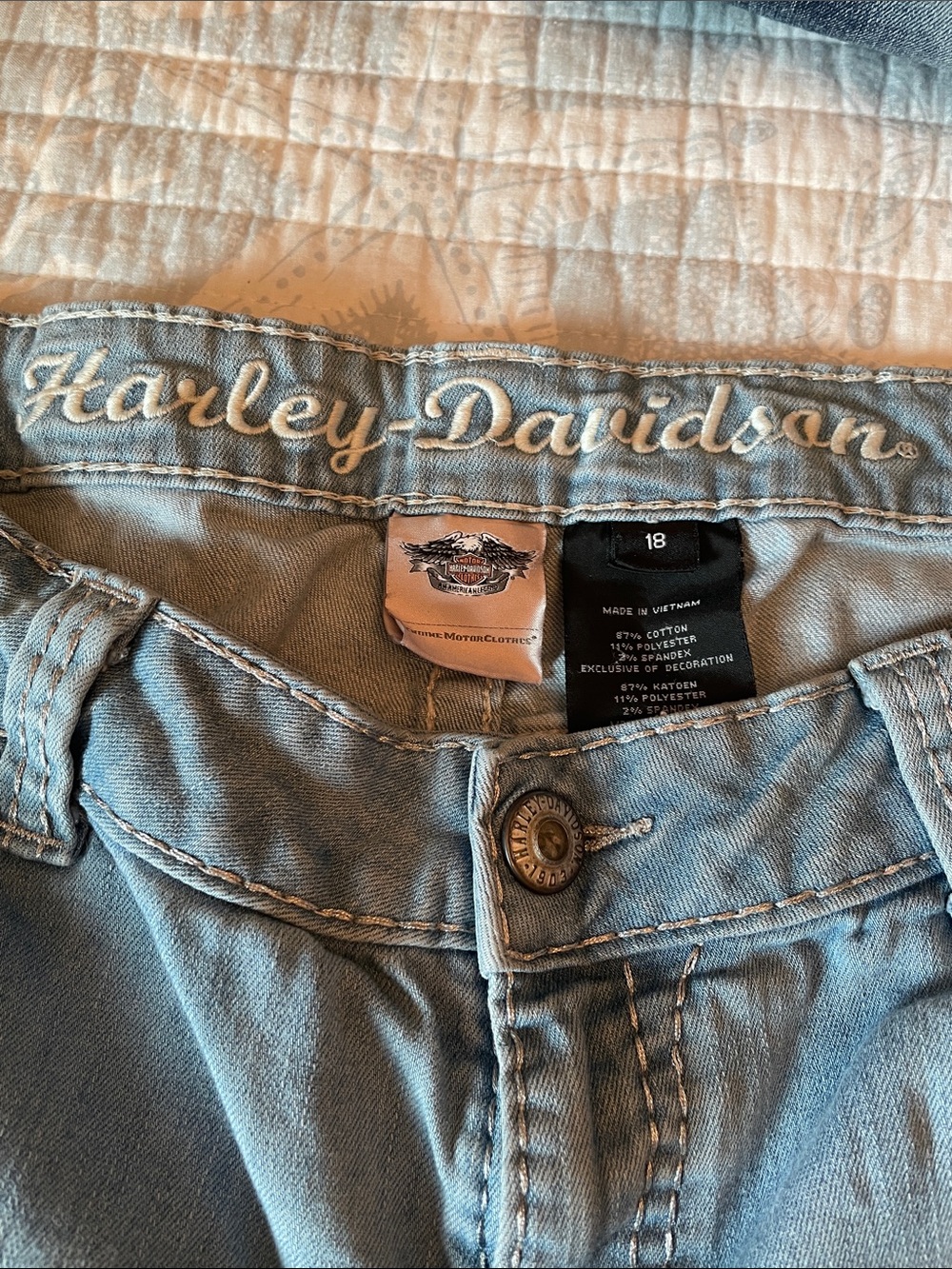 Harley-Davidson Women’s Light Blue Jeans 18 Vintage Y2K